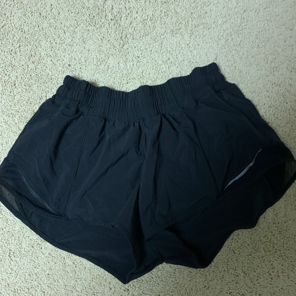 Black Lululemon Hotty Hot Short